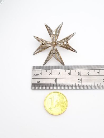 Vintage Sterling Silver Filigree Malta Cross Brooch