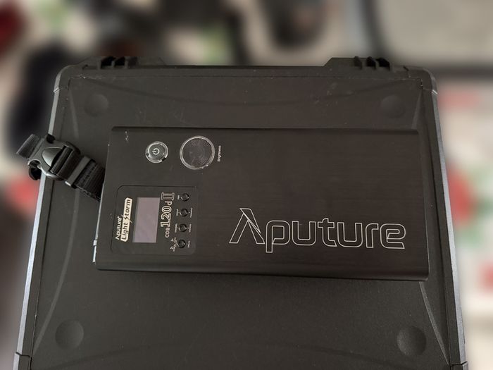 Aputure LS C120d II 120d II Daylight LED Video Light Kit with Bag, Controller & Reflector