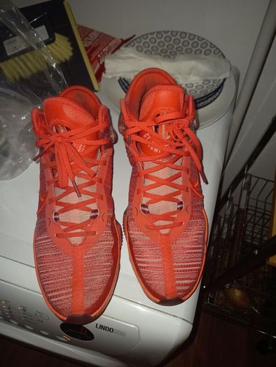 Nike GT Jump 2 size 10.5