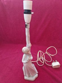 Nao by Lladro Figurine Lamp