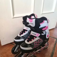 Roller blades