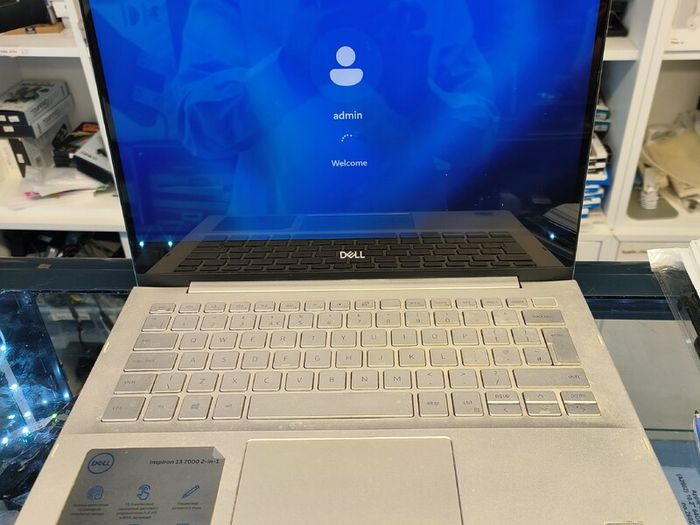 Dell Inspiron 7391 2in1 13.3" Touch i5-10210U (10th Gen) 8GB 500GB SSD Windows 11 Pro (Touch Convertible)