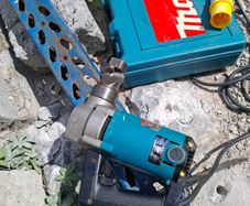 Makita nibbler