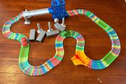 Glow Tracks Glow-in-the-Dark Race Track