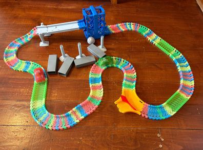 Glow Tracks Glow-in-the-Dark Race Track