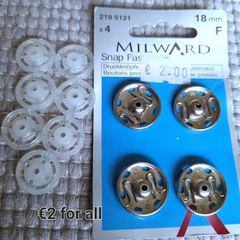 Snap fasteners