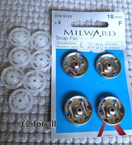 Snap fasteners
