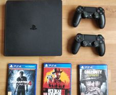 PlayStation 4 (with 3 games)