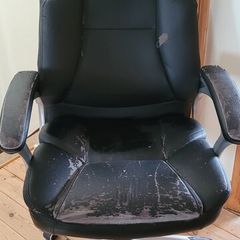 FREE Black Faux Leather Office / Desk Chair