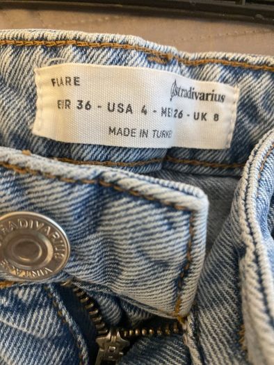 Stradivarius - Blue Jeans - 8UK