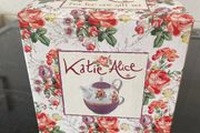 Teapot &amp; cup for one - Katie Alice
