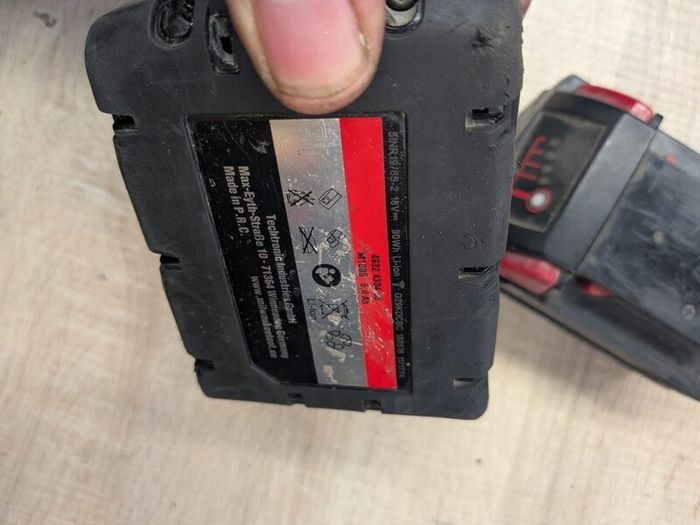 Milwaukee 5ah battery plus free one