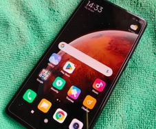 Xiaomi Mi Mix 2