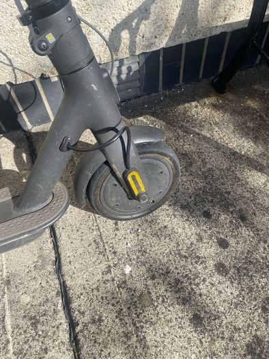 Electric scooter