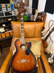 Fender Kingman Bass