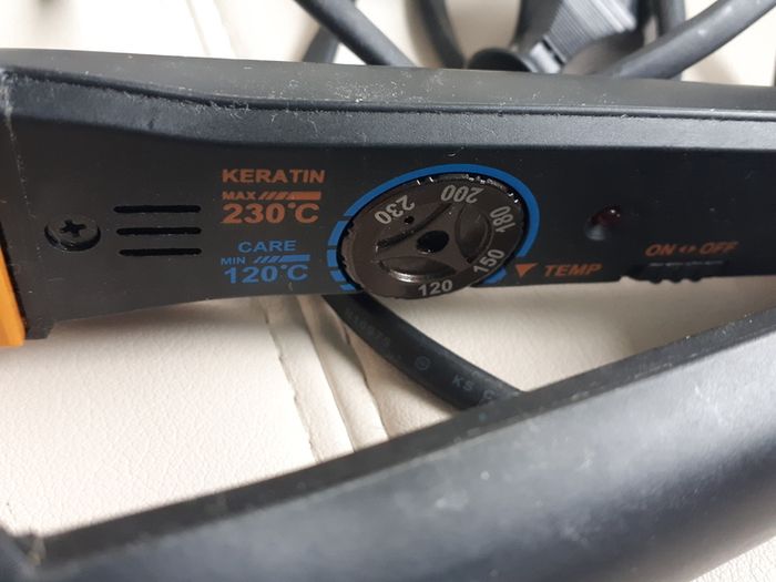 Hair Straightener