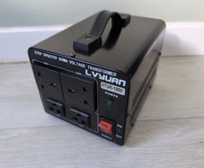 Voltage transformer 1500w