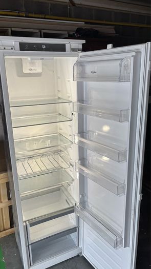 Whirpool integrated fridge