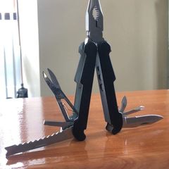 Multi tool Pliers Fishing Hiking EDC Camping Builder