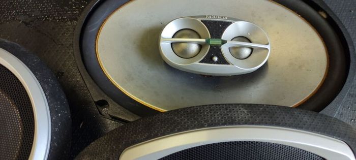 Infinity Reference car audio speakers
