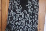 Black and white floral top (free post)