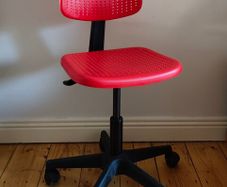 swivel chair