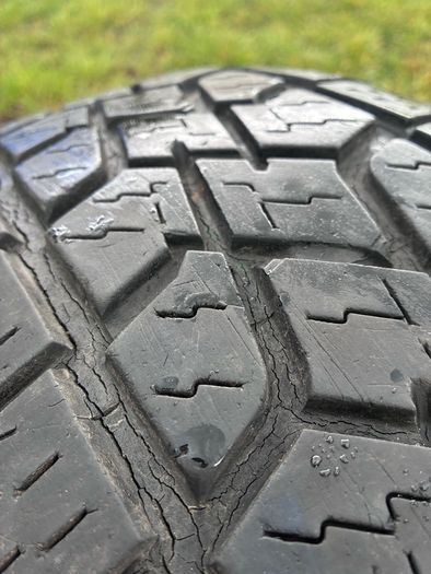 Pair of Farroad All Terrain FRD86 245 70 16 Jeep tyres