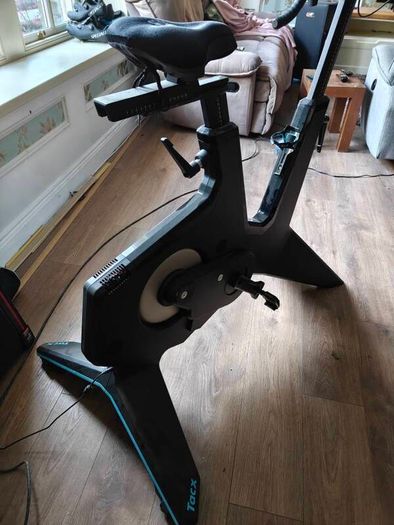 Tacx neo smart bike
