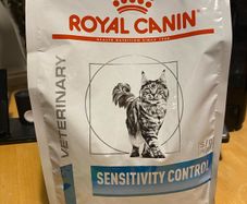 Royal Canin Veterinary Cat Dry Food 1.5 kg Sensitivity Control