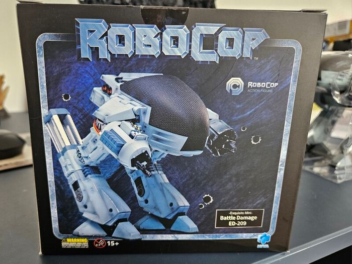 Hiya Toys RoboCop ED-209 1/18 scale figure