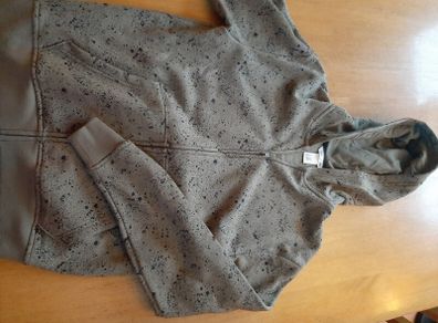 age 12-14 yrs. zip up hoodie. camoflage style