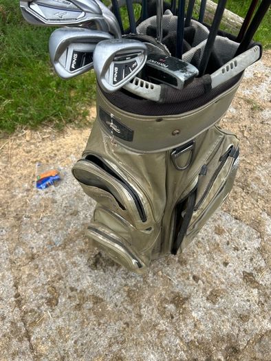 Drivers, woods, irons, putter and bag for sale read description