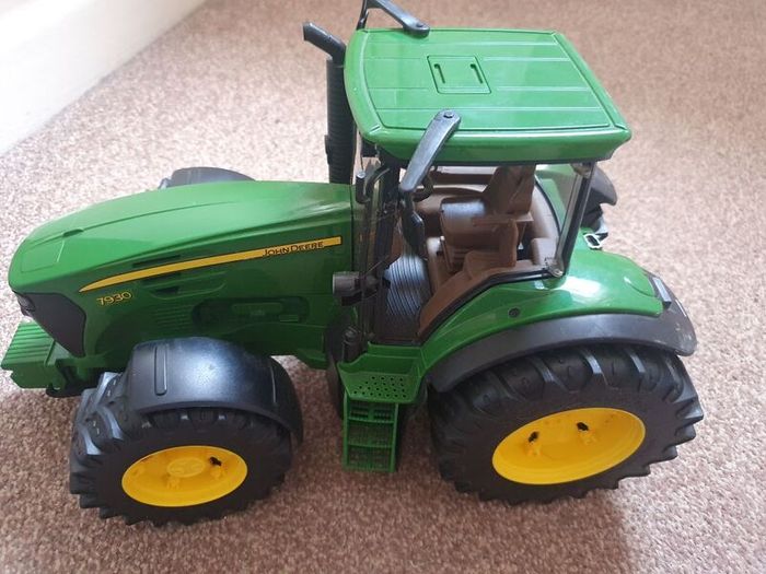 Bruder John Deere tractor