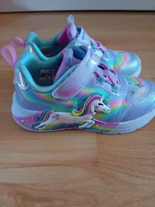 Sketchers Light Up Runners Uk 9