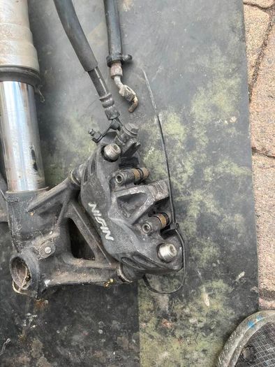 Zx600r front brake calipers