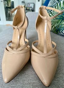 Roberto Vianni Beige Stilettos size 40/7