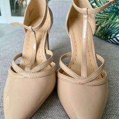 Roberto Vianni Beige Stilettos size 40/7