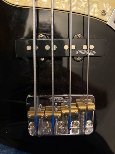 Fretless Jazz Bass