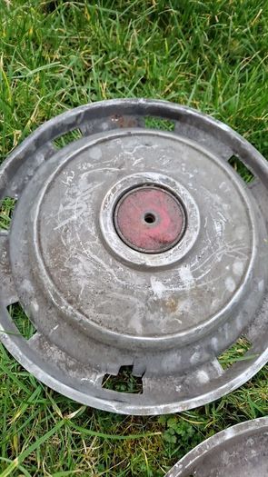 Vintage rover hub caps x8 +1