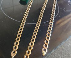 Gold chain and bracelet