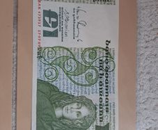 3 consecutive numbered 1 punt notes