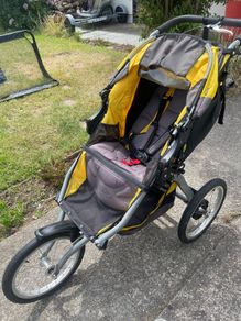 B.O.B Ironman Jogging Pram