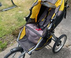 B.O.B Ironman Jogging Pram
