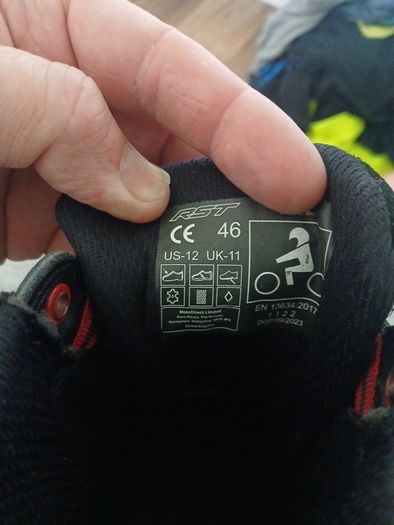 rst frontier boots
