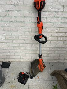 Black & Decker 33cm cordless strimmer: battery needs replacing