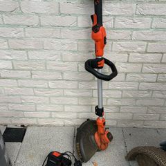 Black & Decker 33cm cordless strimmer: battery needs replacing