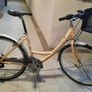 ladies city bike ( can deliver) Image 9