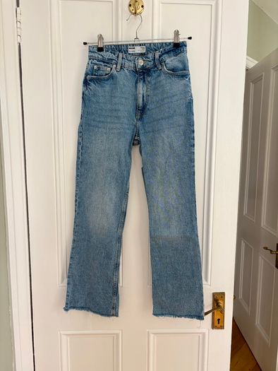 Cropped Flare Jeans Bershka