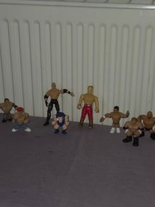 8 Wrestling Figures