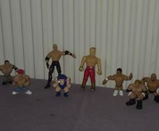 8 Wrestling Figures
